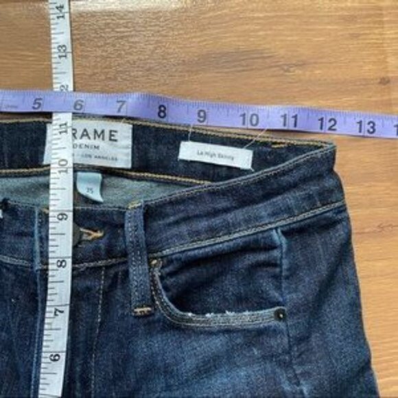 Frame Le High Skinny Side Step in Harway Jean 25 - Picture 7 of 13